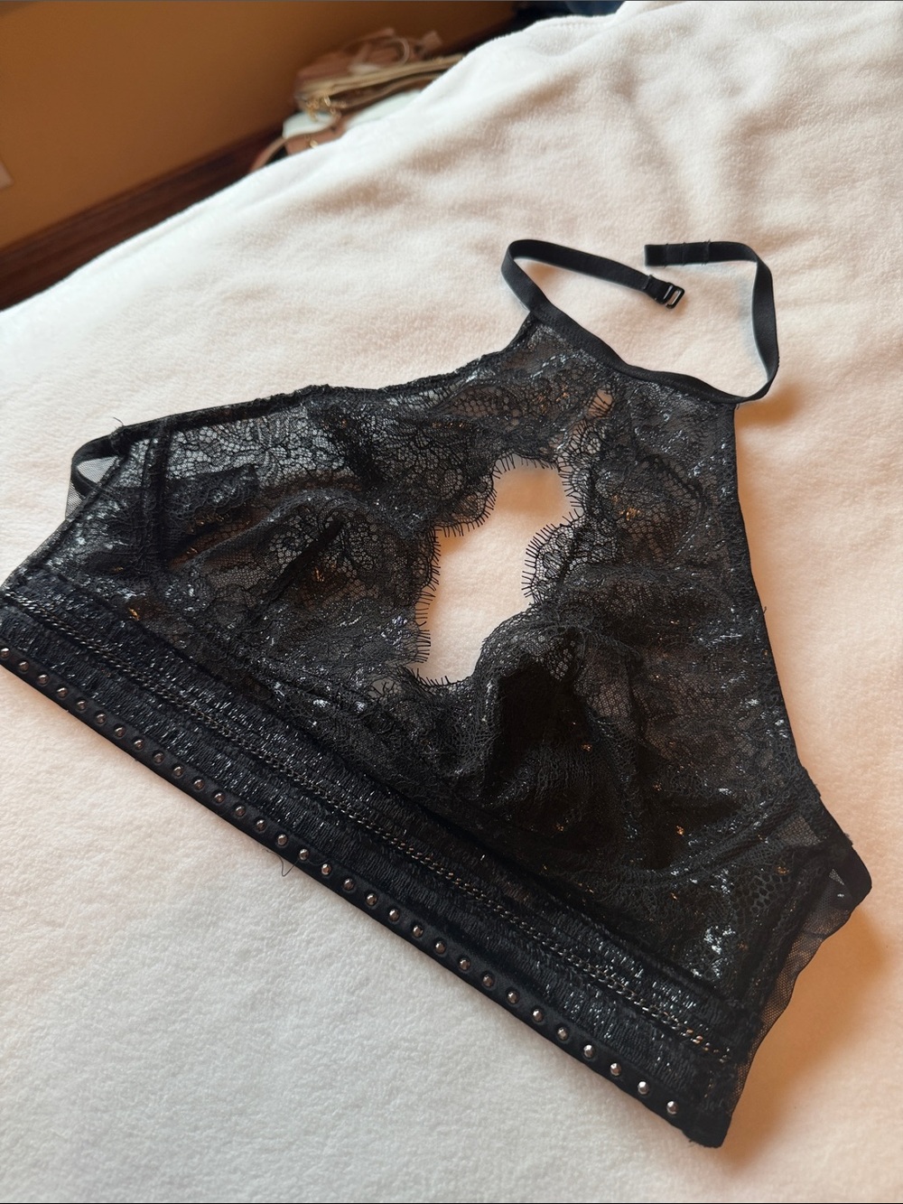 Victoria’s Secret Lace High-Neck Bralette - Black